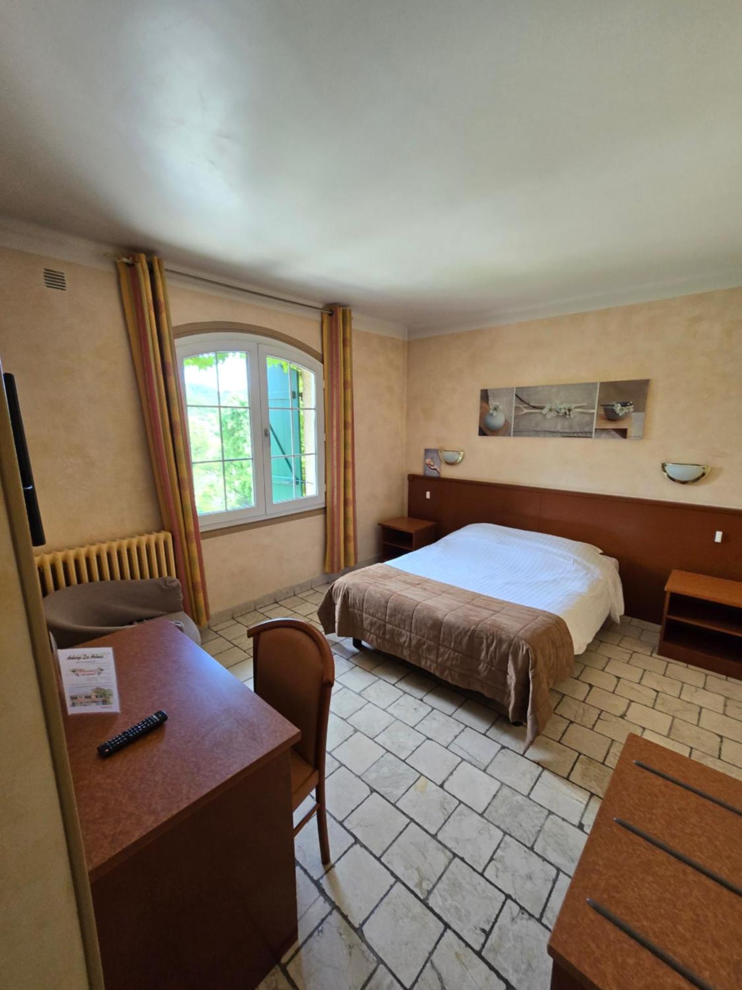 Auberge Les Aromes Γκρας Εξωτερικό φωτογραφία