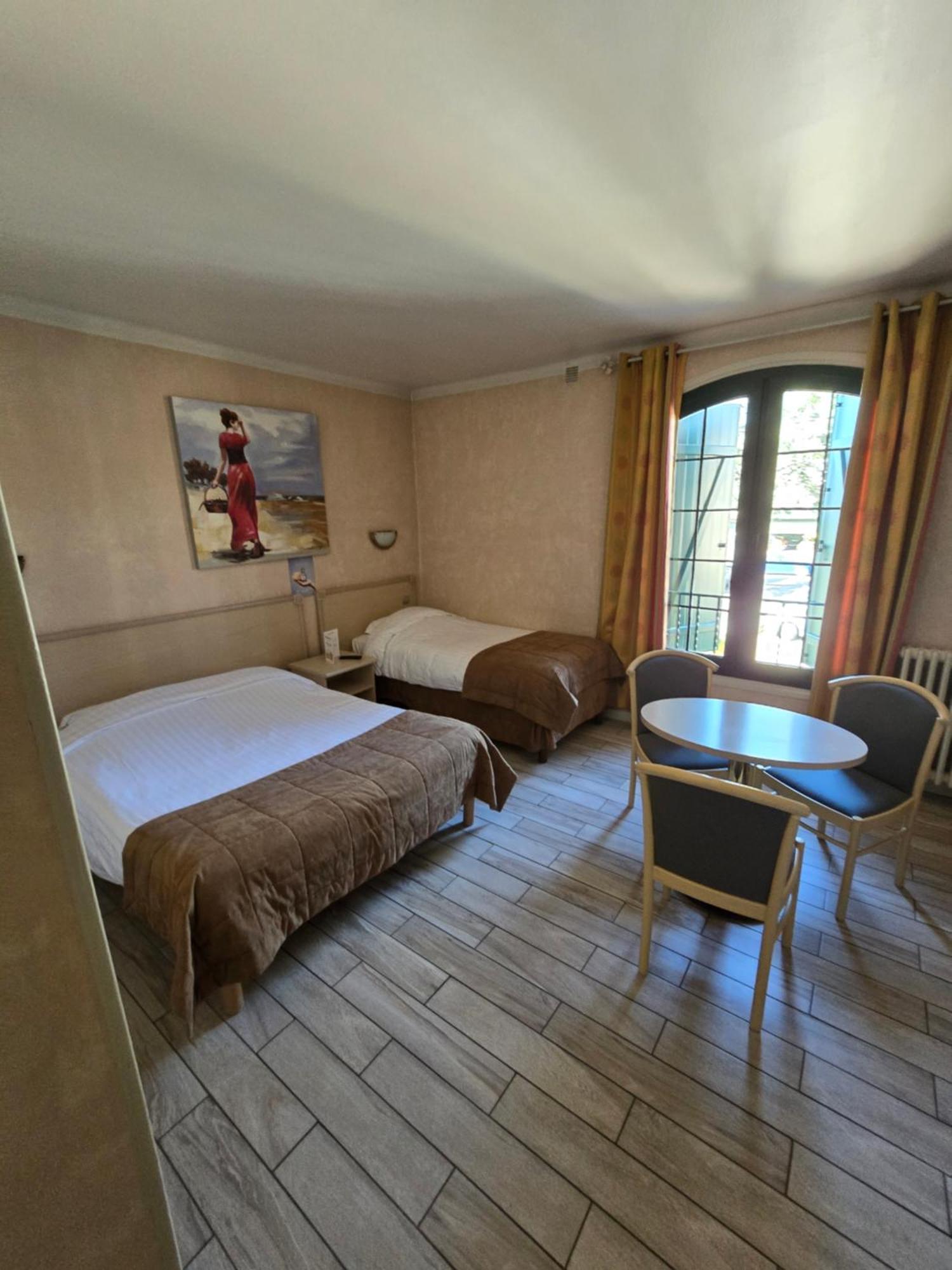 Auberge Les Aromes Γκρας Εξωτερικό φωτογραφία
