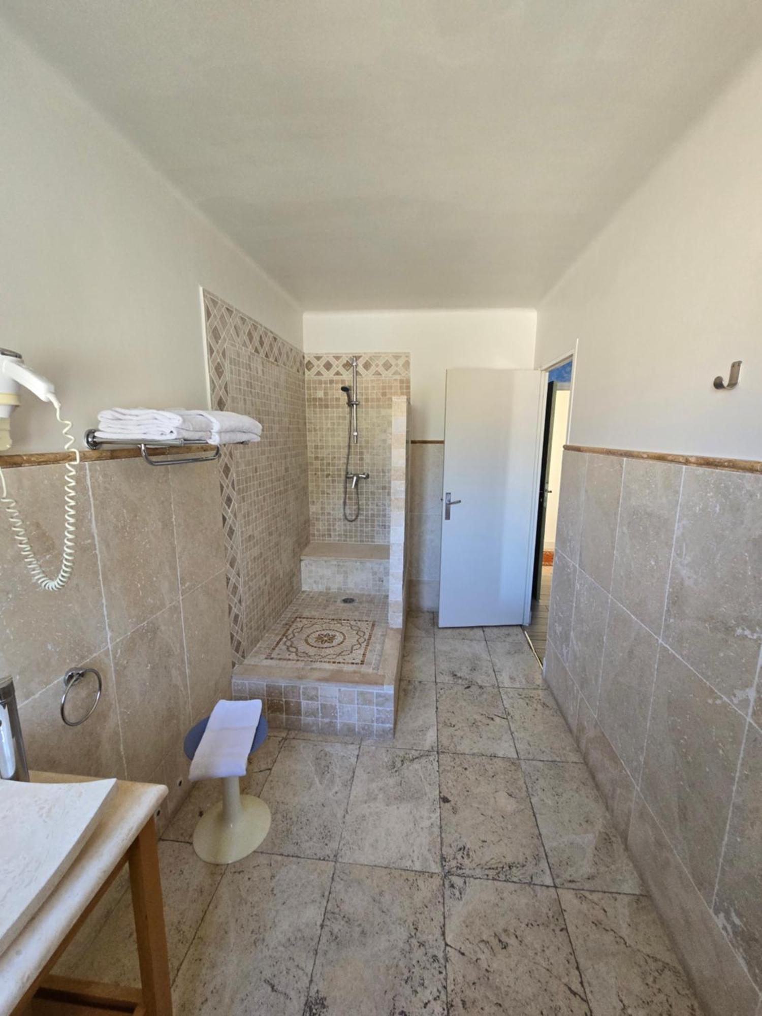 Auberge Les Aromes Γκρας Εξωτερικό φωτογραφία
