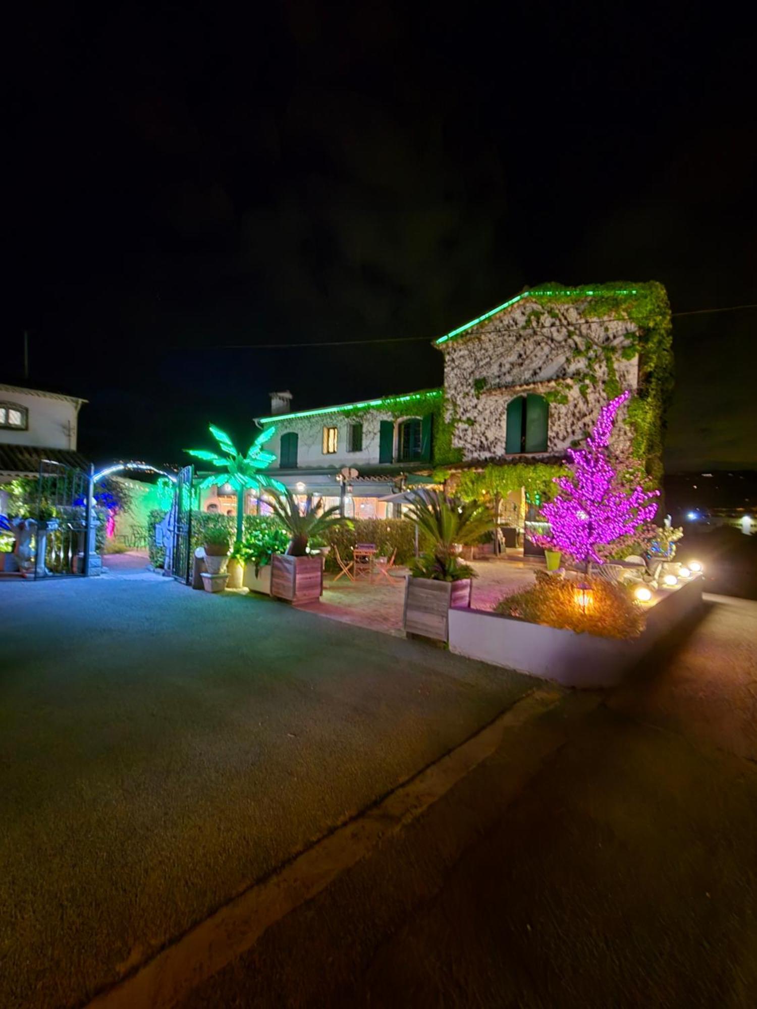 Auberge Les Aromes Γκρας Εξωτερικό φωτογραφία