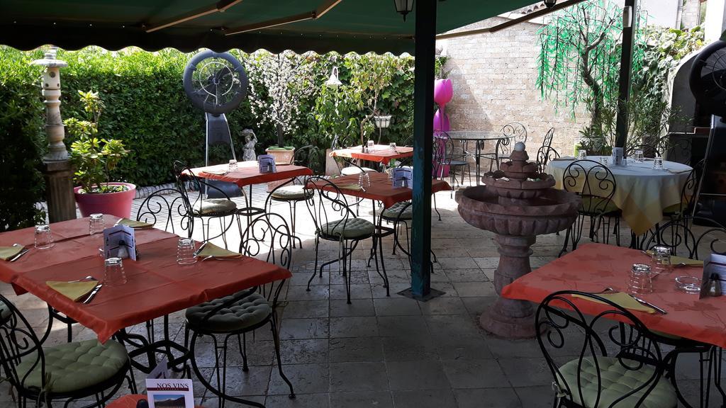 Auberge Les Aromes Γκρας Εξωτερικό φωτογραφία